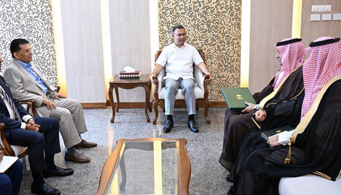 প্রধানমন্ত্রীর সঙ্গে সৌদি রাষ্ট্রদূতের সৌজন্য সাক্ষাৎ, ক্রাউন প্রিন্সের চিঠি হস্তান্তর
