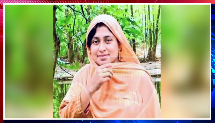 লক্ষ্মীপুরে বিয়ের দাবিতে, গ্রেফতার সেই তরুণী